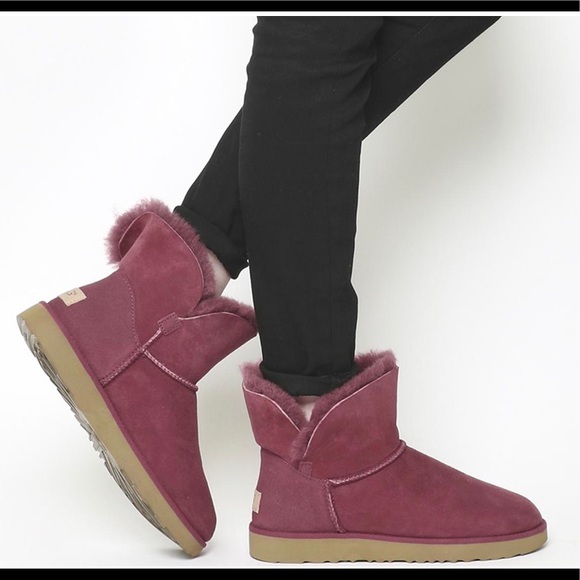 UGG Shoes - UGG Classic cuff mini